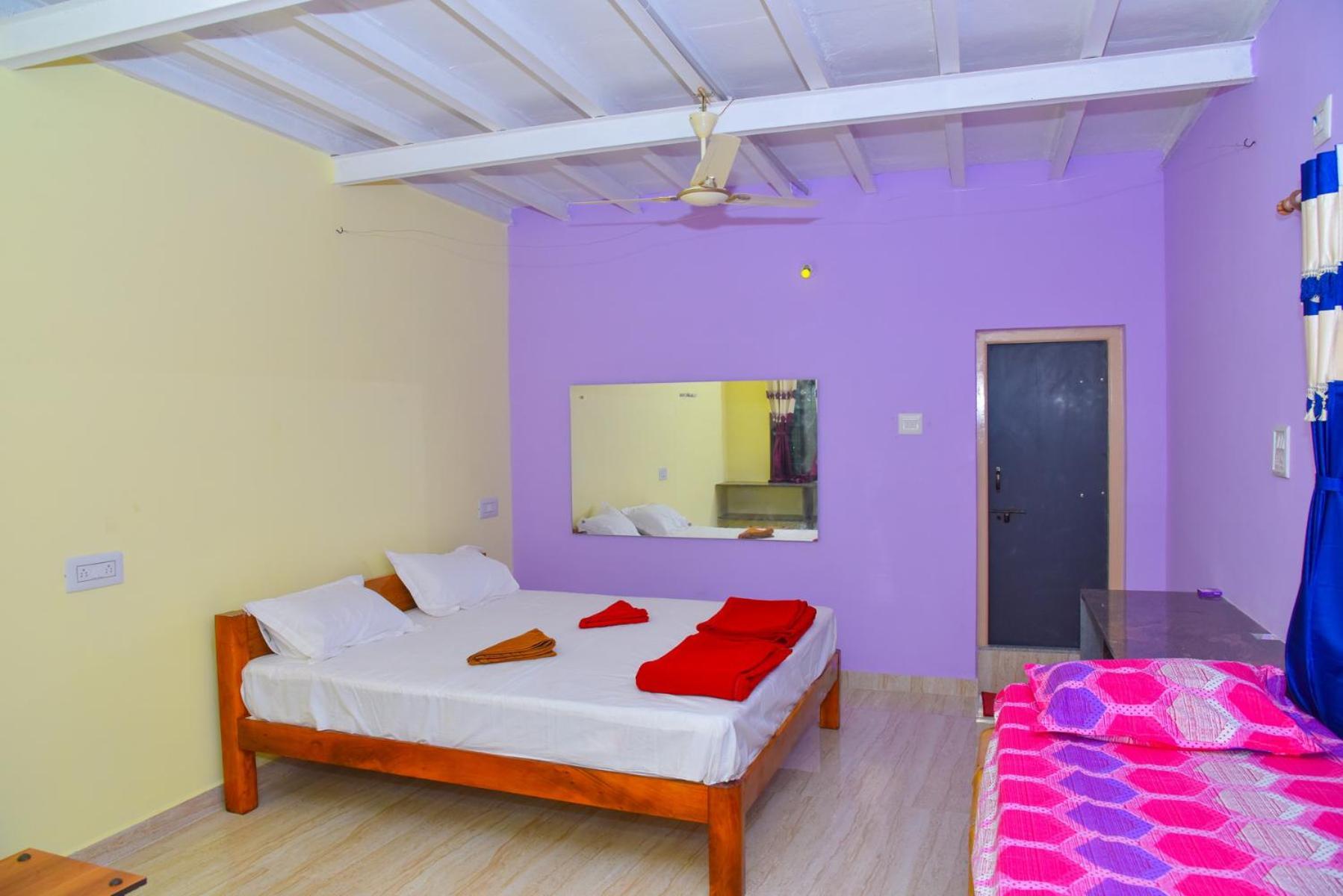 Gopi Plantation Homestay Hampi Szoba fotó